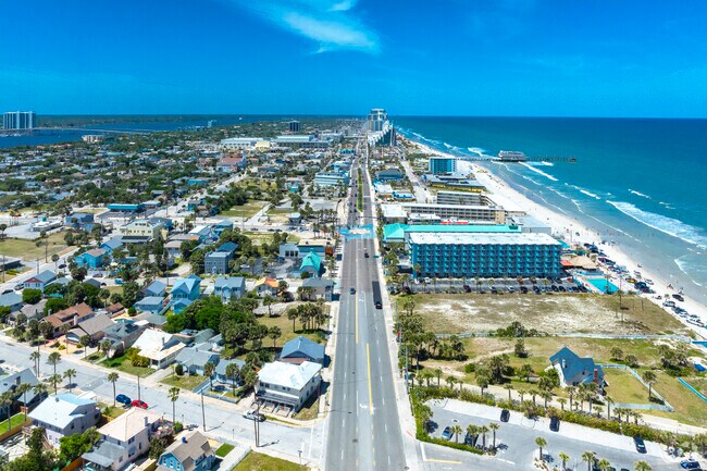 A1A Boulevard in Daytona Beach Shores will connect you from Ormond Beach to Wilber by the Sea.