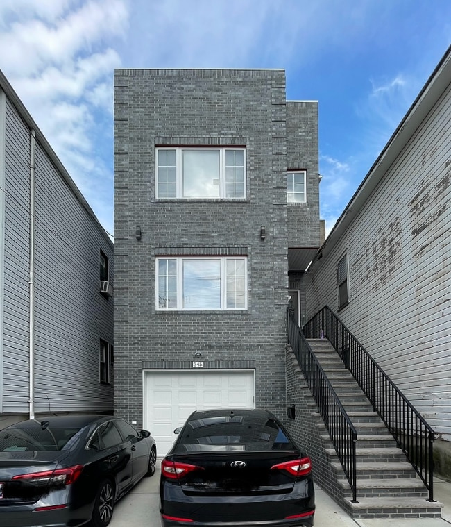 345 N 2nd St Unit 1, East Newark, NJ 07029