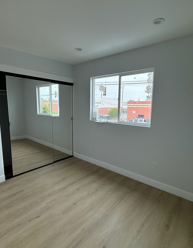 18509 Burin Ave unit Burin Ave, Redondo Beach, CA 90278 - photo 2