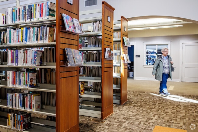 Oak Hill residents visit the Maumelle Public Library for a new read.