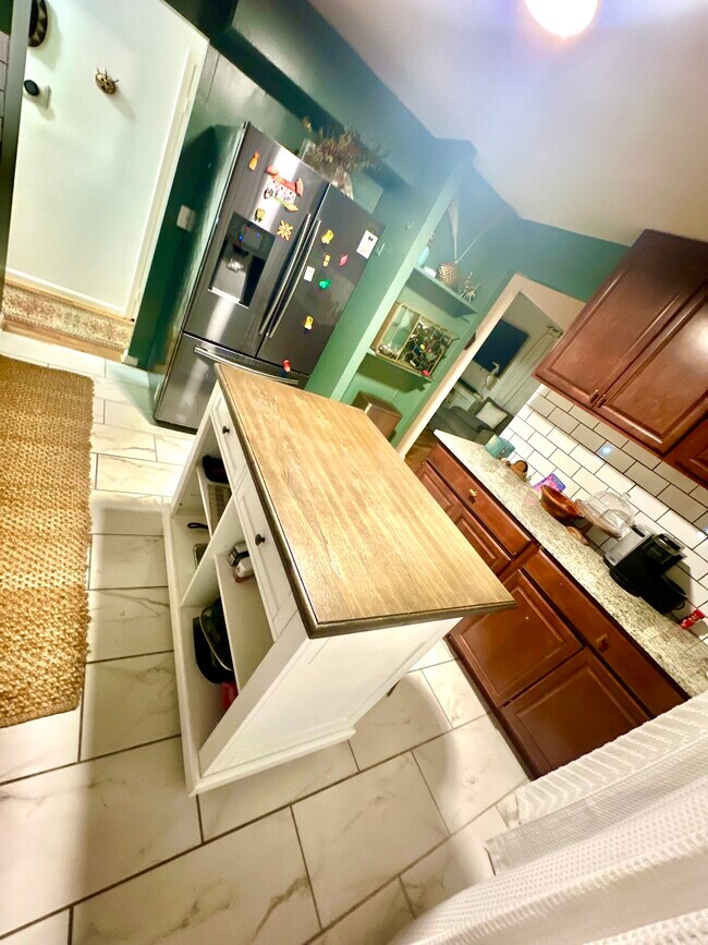 4903 Ashford Dr unit Room, Upper Marlboro, MD 20772 - photo 6