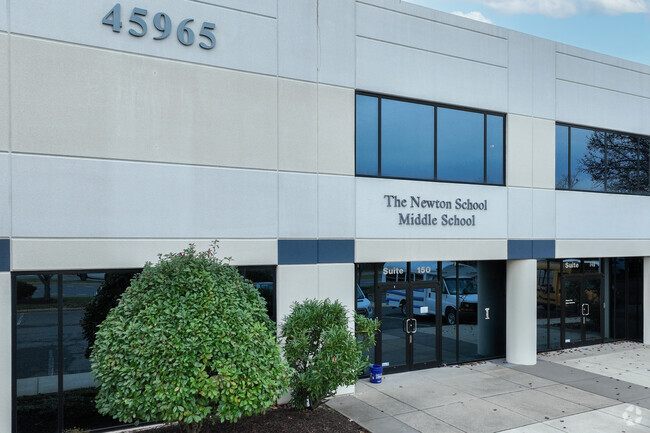 The Newton School School serves students in Loudoun County.