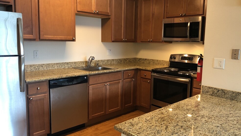 The Club at Eagle Point, Anchorage, AK 99507 - photo 1