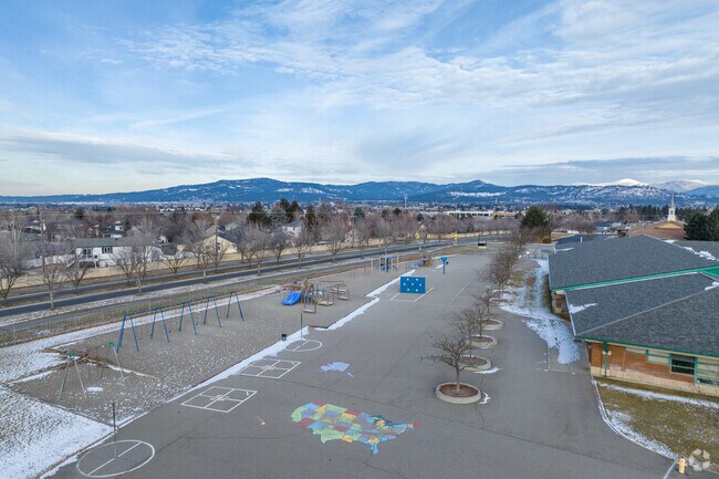 Liberty lake Elementary is located in a mostly residential neighborhood.