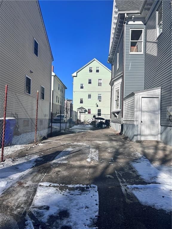 181 Reynolds Ave, Providence, RI 02905 - photo 3