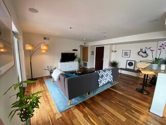 924 Hornblend St Unit 306, San Diego, CA 92109