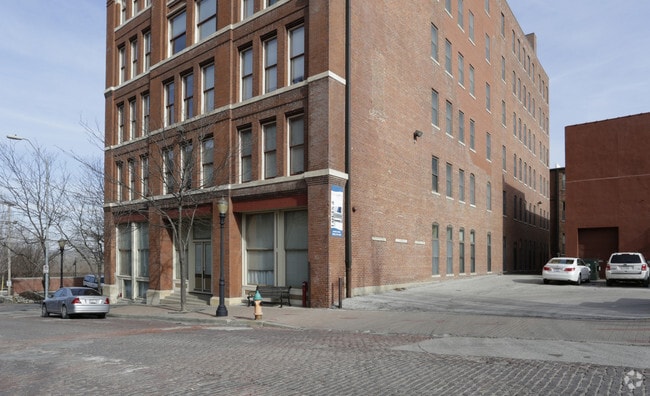 The Landings at River Market Loft & Apartment Homes, Kansas City, MO 64105 - photo 7