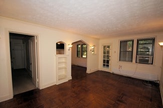 783 Shady Dr E Unit 104, Pittsburgh, PA 15228