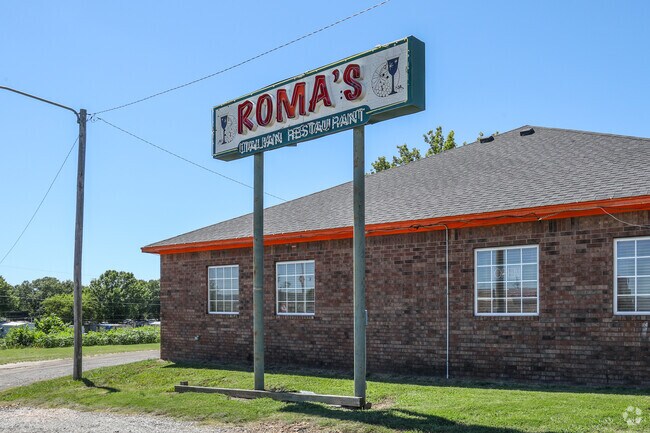 Roma's Italian Restaurant is a perfect dinner option, just North of Brent in Sallisaw.