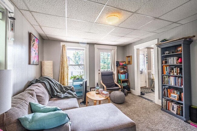 8 Celtic Street, Concord, NH 03301 - photo 2