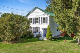 3183 Mohawk St, Paris, NY 13456