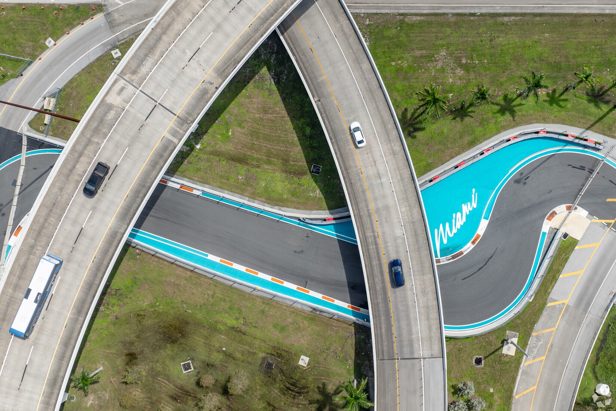 I-95 is close by Lake of Acadia in Miami, FL.