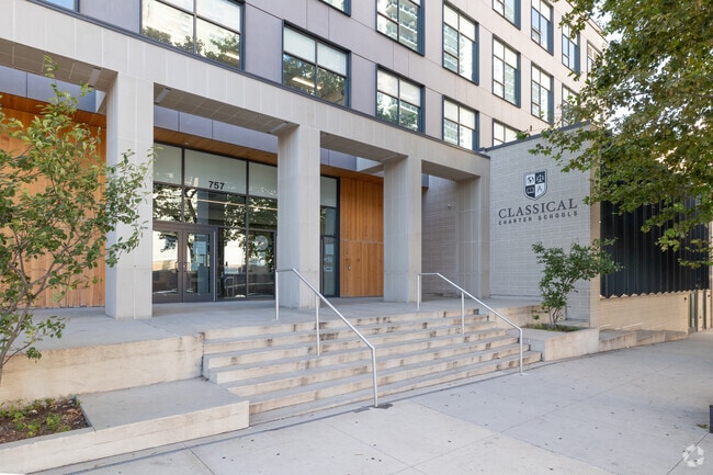 South Bronx Classical Charter IV in Concourse Village offers easy access from the street.