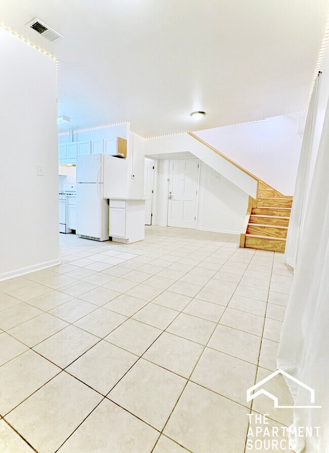 1900 S Throop St Unit 6, Chicago, IL 60608