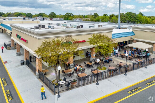 Patio for lunch at Gator's Sports Bar in Fairfield neighborhood of Virginia Beach