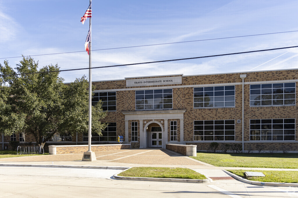 Travis Intermediate School, Rankings & Reviews - Homes.com