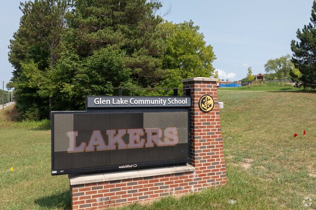 Glen Lake Community Schools has a student population of 700+ students beginning in Elementary.