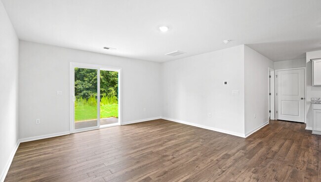 3019 Hunters Brook Dr, Boiling Springs, SC 29316 - photo 5