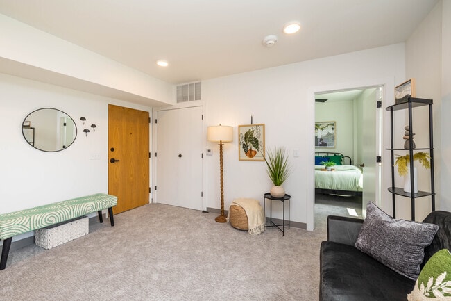 Larimore Senior Residences, Omaha, NE 68111 - photo 6