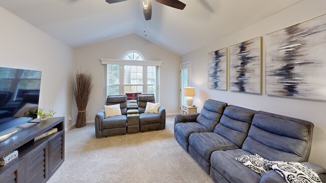 56156 Troon N unit 216, Shelby Township, MI 48316 - photo 2