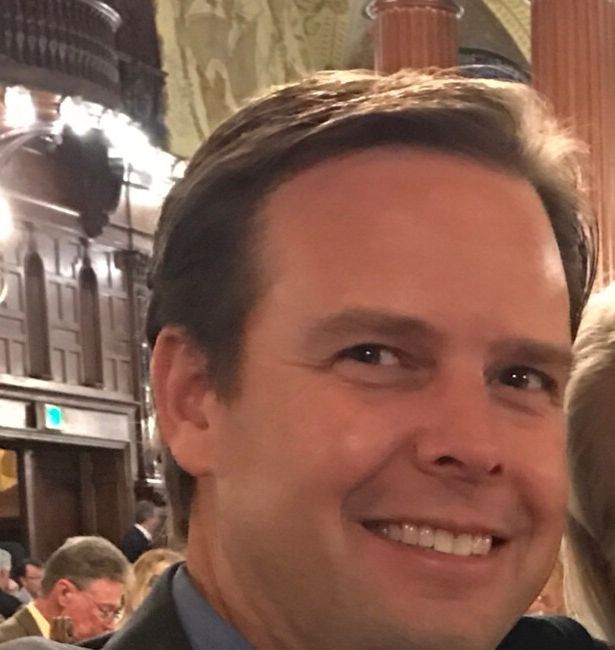 Agent Photo