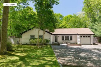 34 Middle Line Hwy, Southampton, NY 11968