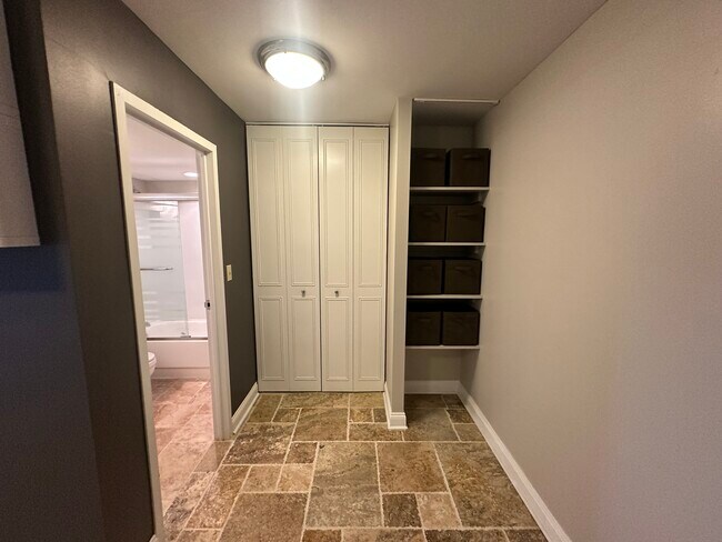 600 E 8th St unit 10H, Kansas City, MO 64106 - photo 5