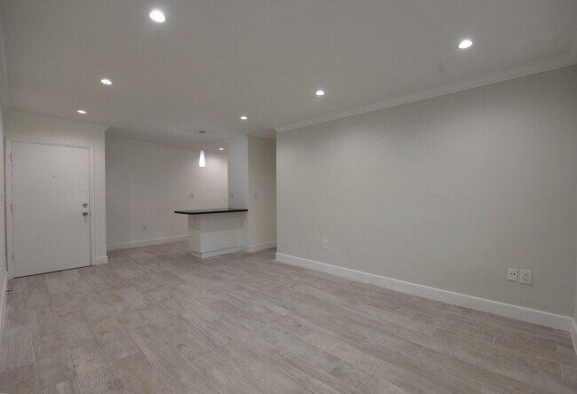 Gardens of Pinecrest, Pinecrest, FL 33156 - photo 5