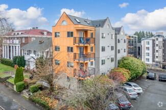 4542 19th Ave NE, Seattle, WA 98105