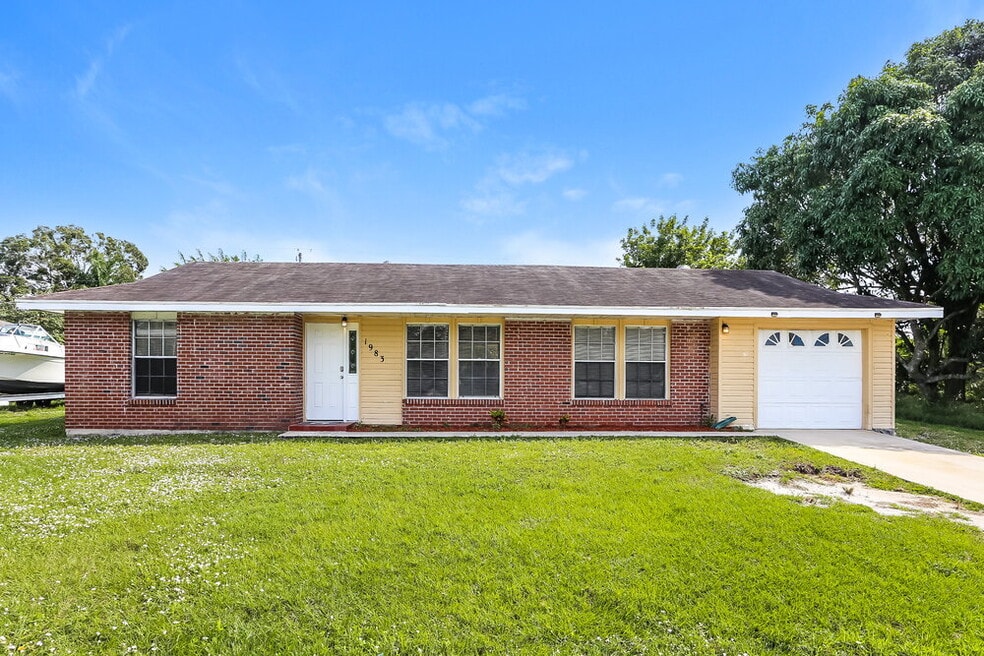 1983 SE Floresta Dr, Port Saint Lucie, FL 34983 - photo 1