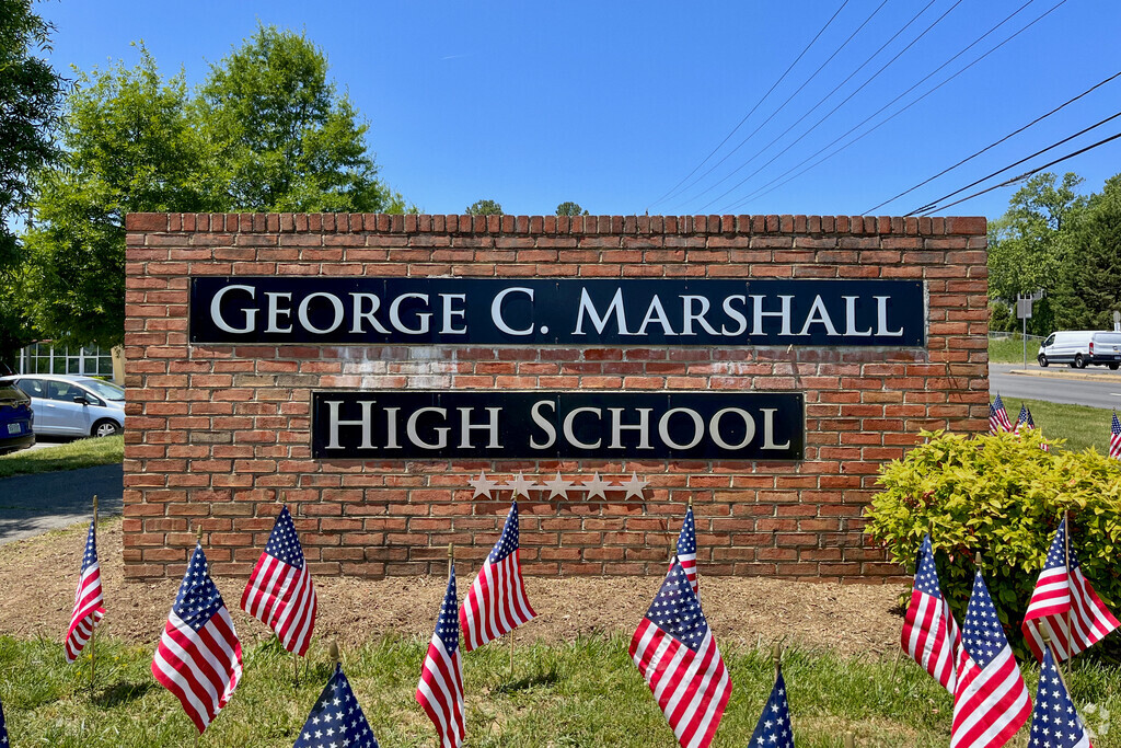 Marshall High School, Falls Church VA Rankings & Reviews - Homes.com