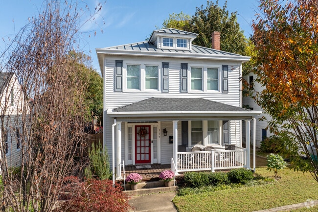 American Four Square homes can be found throughout Reedy Creek.