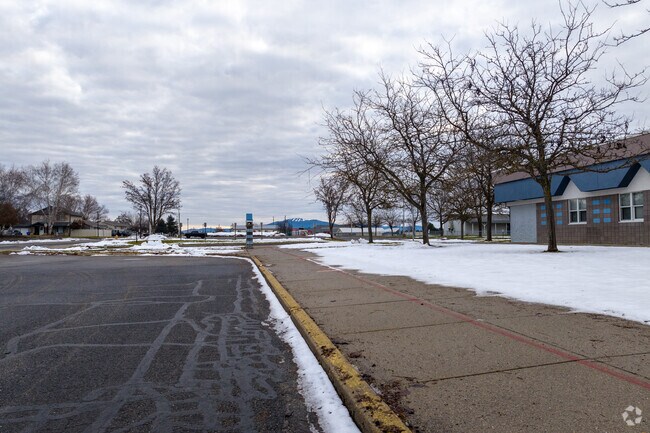 Arcadia Elementary features a small students drop off area in front of the school.