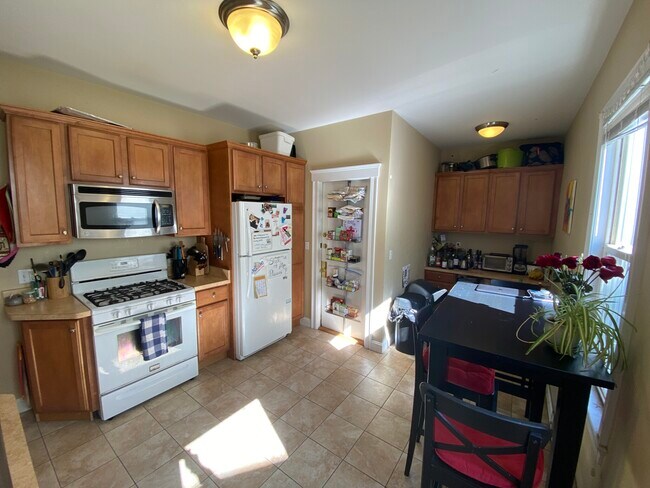 224 Holland St unit 3, Rochester, NY 14605 - photo 5