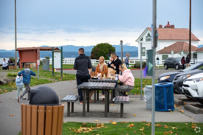 Enjoy a day with friends at the Old Town Mukilteo beach picnic area.
