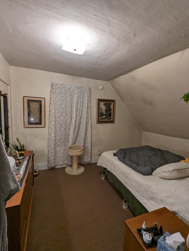 75 Prospect St unit 75-5, Barre, VT 05641 - photo 4