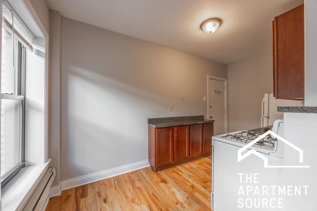 2844 N Orchard St unit 36, Chicago, IL 60657 - photo 4