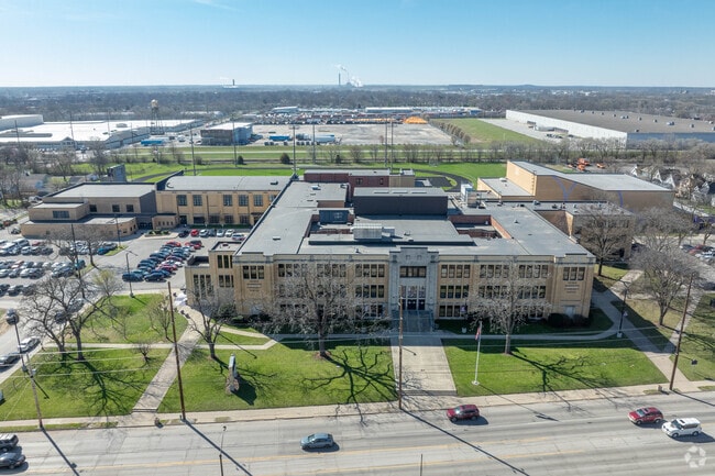 George Washington Community High School is a good place to learn.