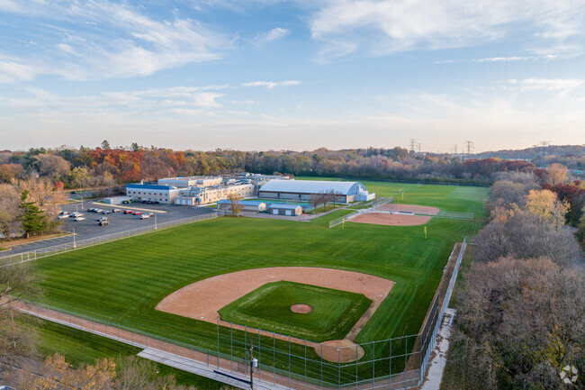 Hopkins West Junior High School, Rankings & Reviews - Homes.com