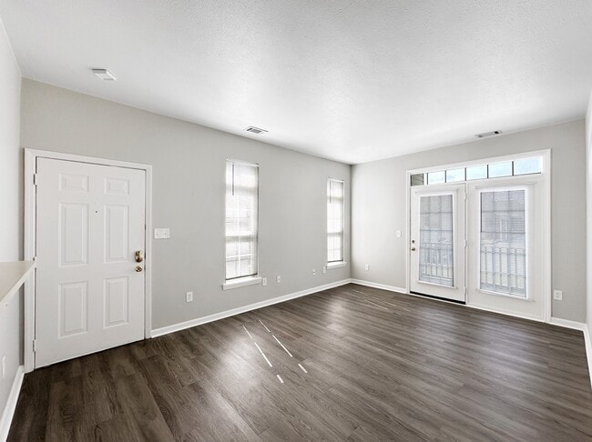 Beaver Creek Apartments, Newburgh, IN 47630 - photo 3