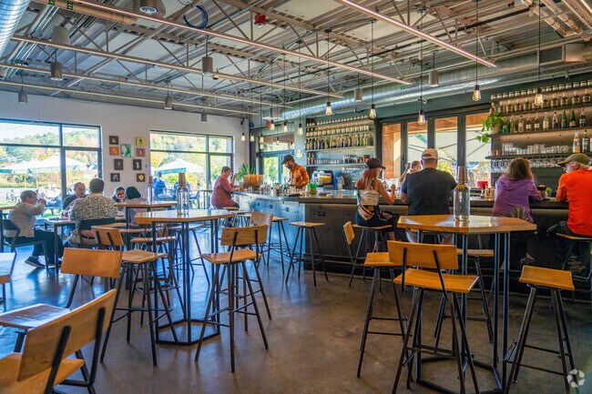 Barr Hill Distillery, near Towne Hill, serves cocktails, mocktails and small plates.