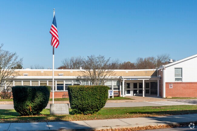 State Street School in Westerly has 246 students with a student-teacher ratio of 11:1.