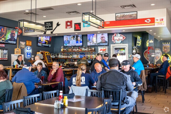 Enjoy salmon, gyros and more at Southside Bar & Grille in Watts Mill Plaza.