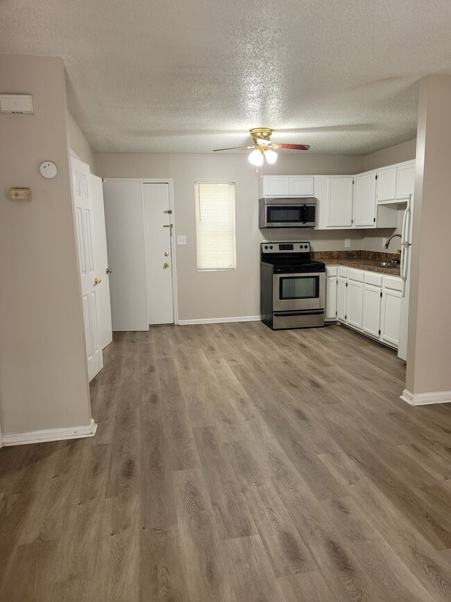 4220 Craig Ave unit Brittany Place At Cr, Charlotte, NC 28211 - photo 3