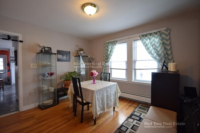 416 Baker St, West Roxbury, MA 02132 - photo 7