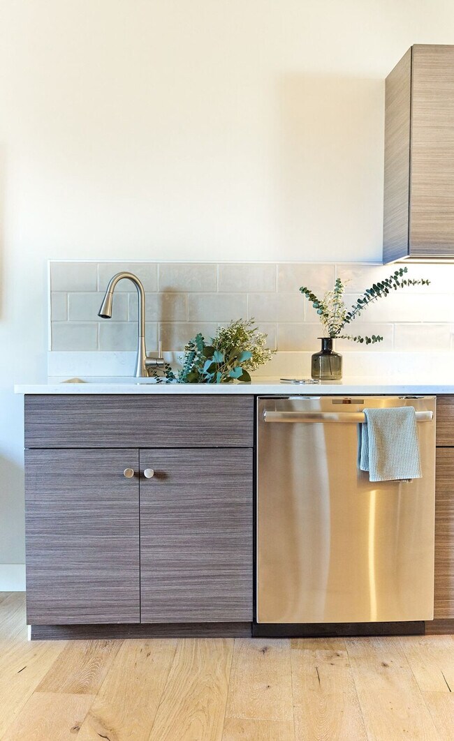 83 Middle St unit ID1366935P, Portland, ME 04101 - photo 6