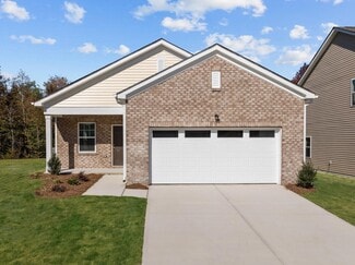 1411 Pond Overlook Dr, Nashville, NC 27856