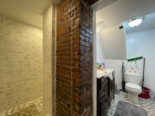 32 Anderson St unit B11, Boston, MA 02114 - photo 7