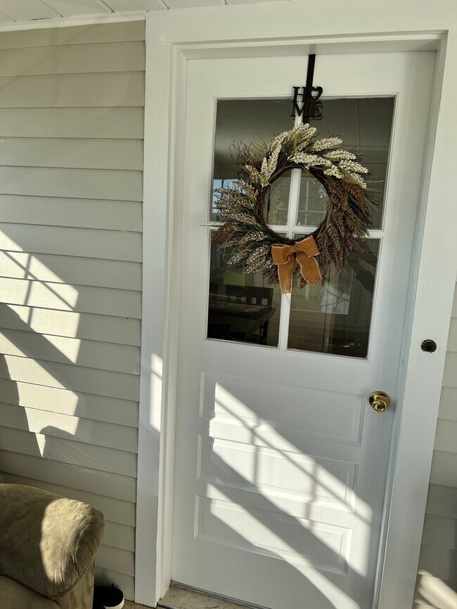 2 East St unit B, Hadley, MA 01035 - photo 3