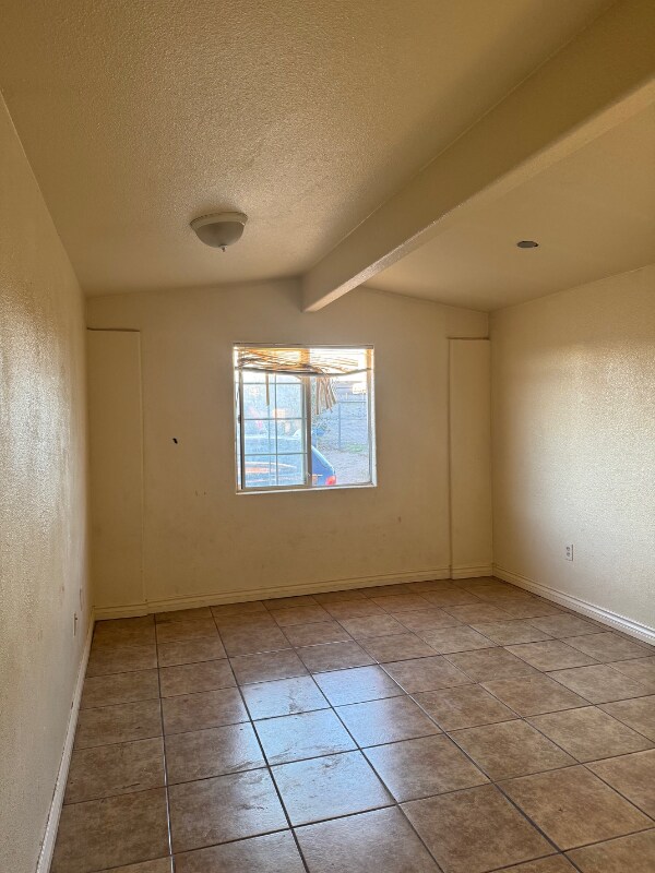 1385 Riverside Dr, Barstow, CA 92311 - photo 6